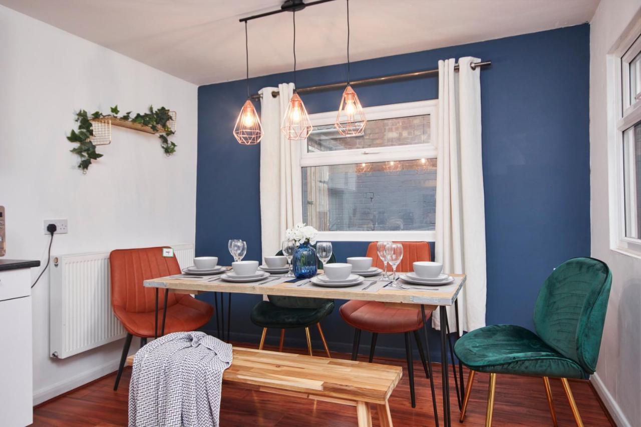 5 Bed House In Leamington Spa Perfect For Contractors With 7 Beds By Purestay - 14 Night Min! 외부 사진