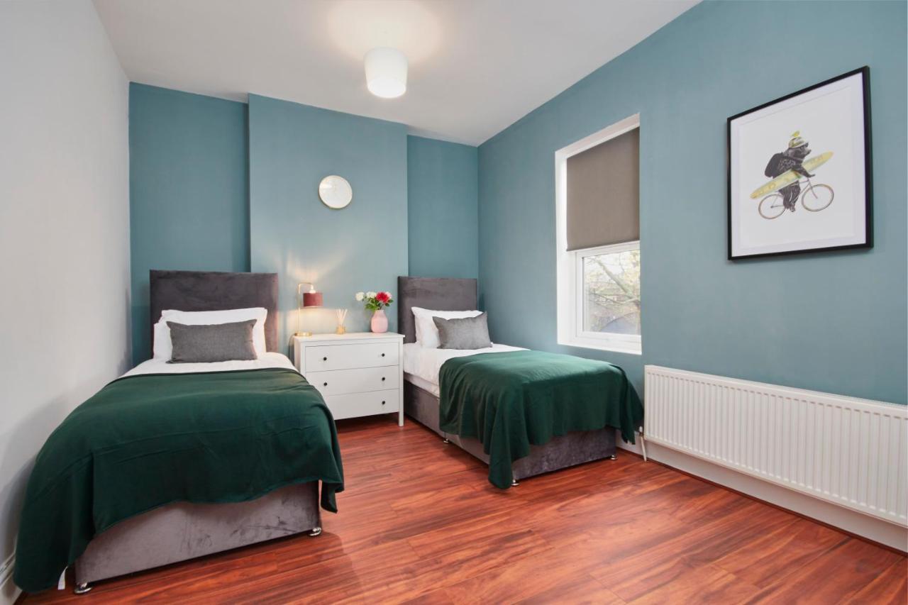 5 Bed House In Leamington Spa Perfect For Contractors With 7 Beds By Purestay - 14 Night Min! 외부 사진