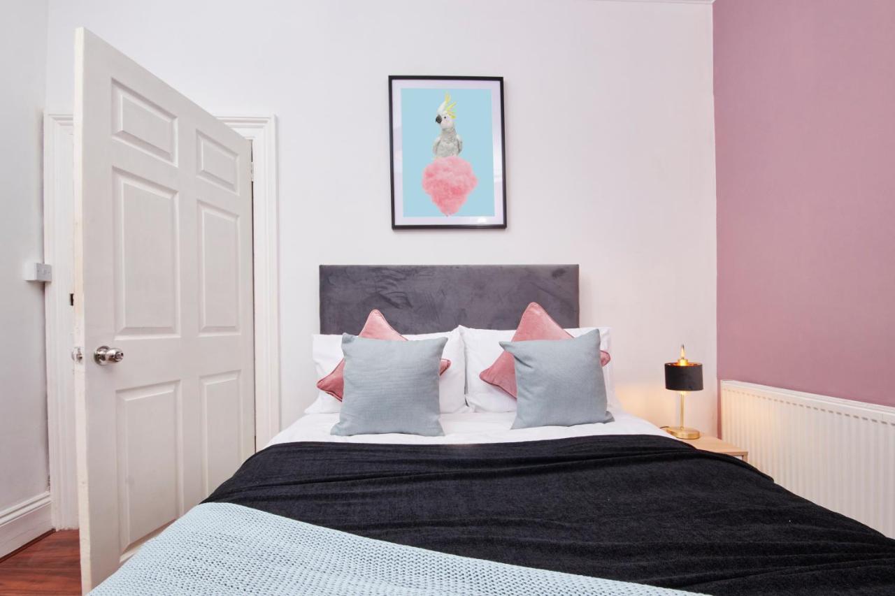 5 Bed House In Leamington Spa Perfect For Contractors With 7 Beds By Purestay - 14 Night Min! 외부 사진