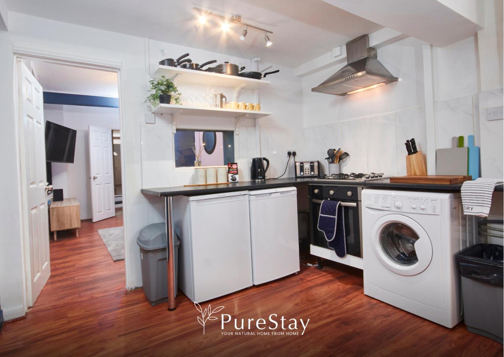5 Bed House In Leamington Spa Perfect For Contractors With 7 Beds By Purestay - 14 Night Min! 외부 사진